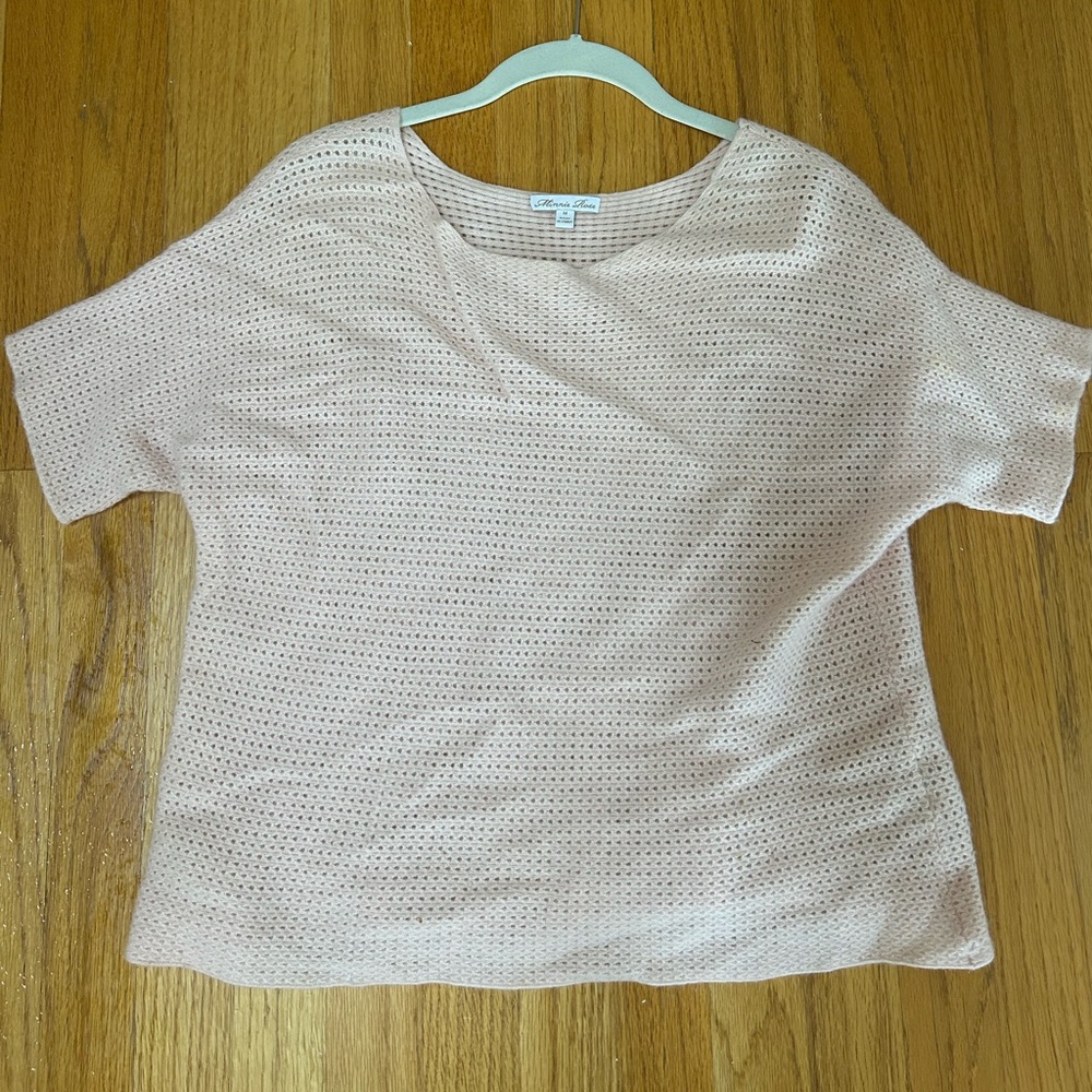 Light pink 100% cashmere sweater